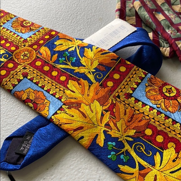 Rush Limbaugh Silk Bold Colorful Print No Boundaries Tie 56”L x 3.5 W. - Picture 4 of 6